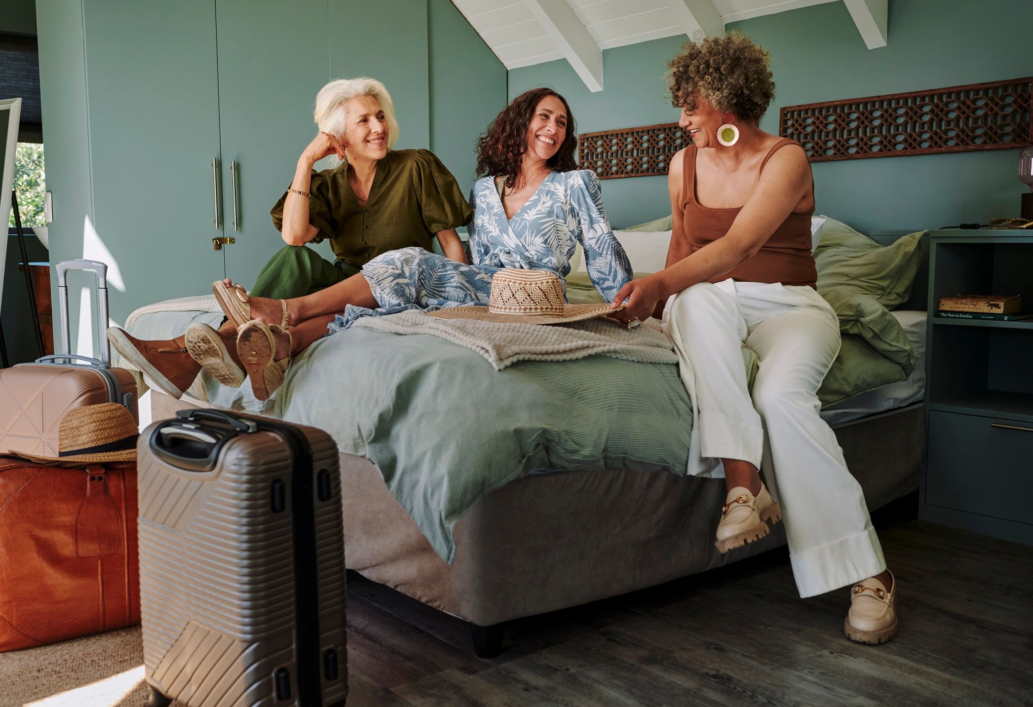 travel planning advisor consultation group tour honeymoon
